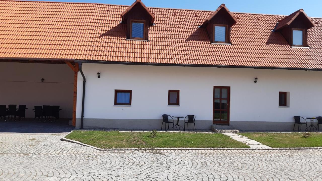 Martinuv Dvur Leilighet Plzeň Eksteriør bilde